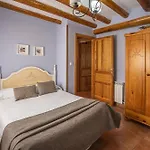Casas Santos Y Tolta *