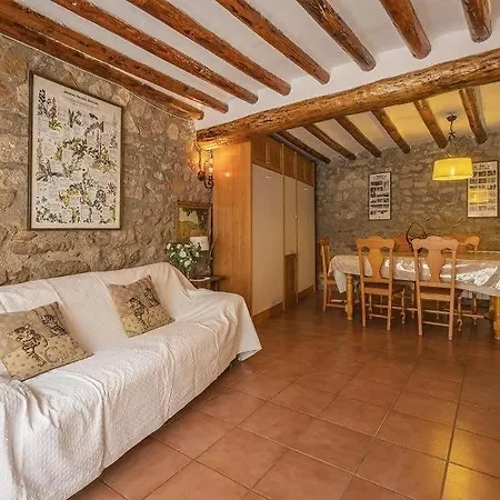 Casas Santos Y Tolta Loarre