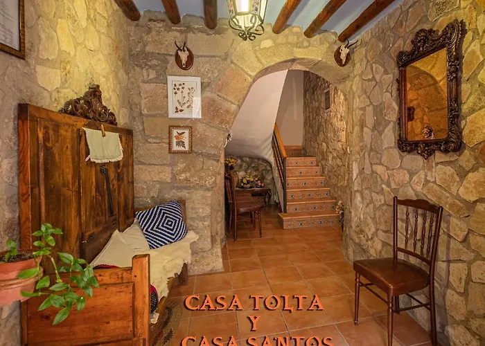 Casas Santos Y Tolta *